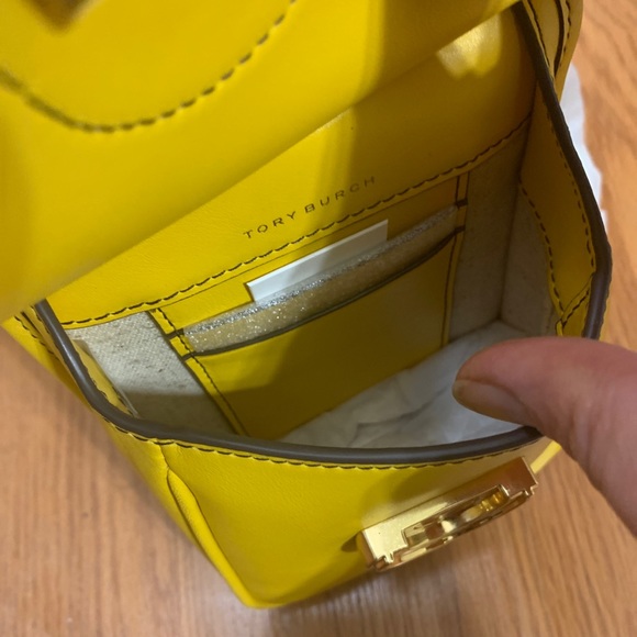 Authentic Tory Burch leather phone /Cards Crosby - Picture 6 of 8